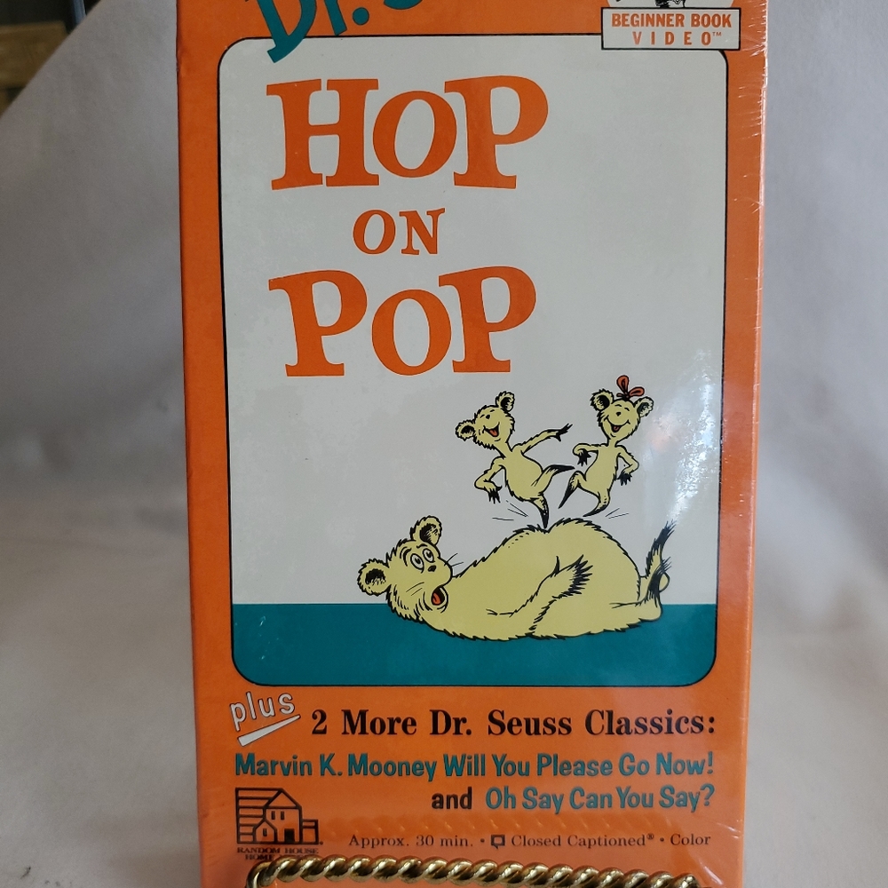 HOP ON POP  PLUS 2 MORE DR. SUESS CLASSICS . SEALED .VHS